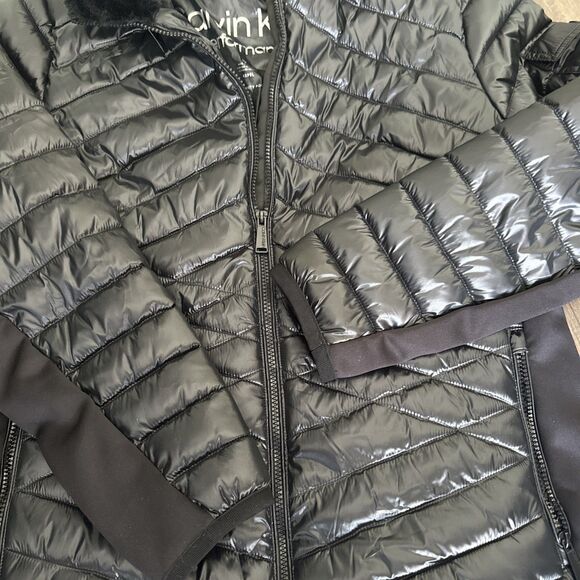 Calvin Klein Performance Women's Plus Size Hooded Faux-Fur-Trim Quilted Coat 1X - Picture 3 of 11